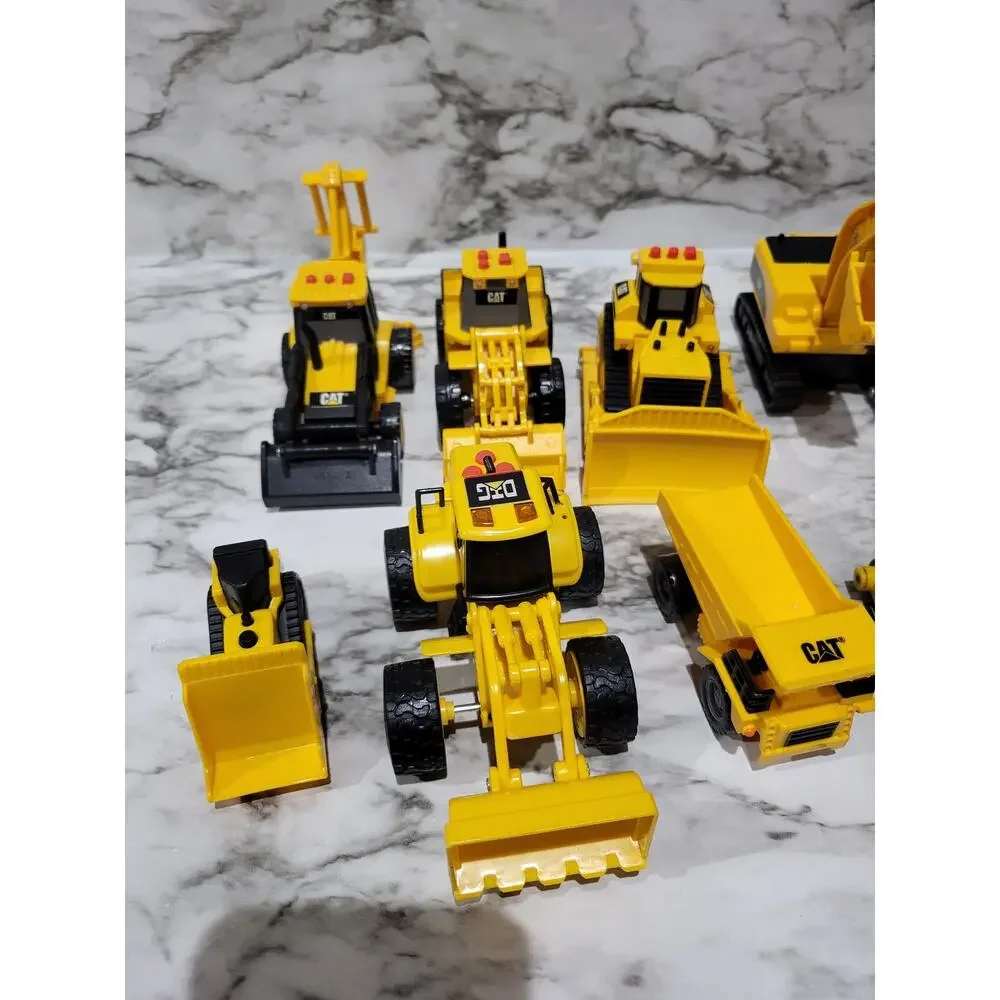 Caterpillar pieces plastic
